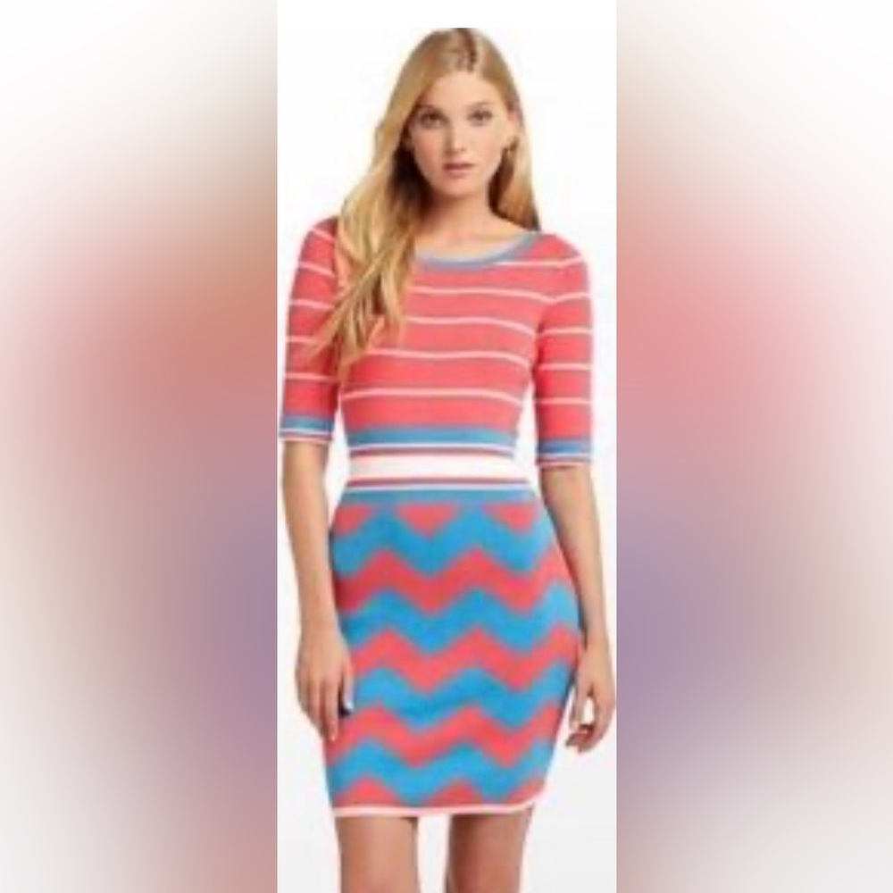 Lilly Pulitzer Lindsay sweater dress chevron/ striped pattern in pink and blue.